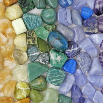 Cómo hacer una limpieza de cristales en Luna llena