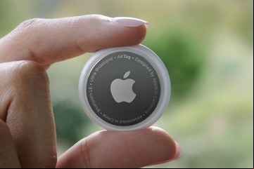 AirTag: cómo funciona el rastreador de Apple que se vende a 30 dólares y permitió resolver un robo millonario