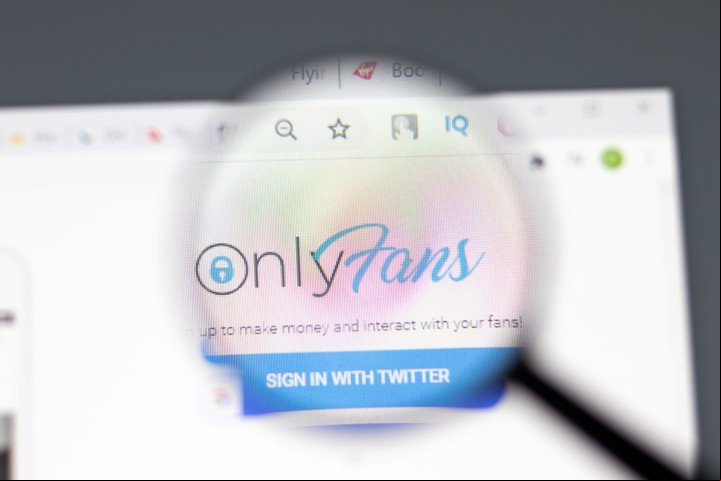 OnlyFans permite el contenido erótico y pornográfico. Foto ilustrativa Shutterstock.
