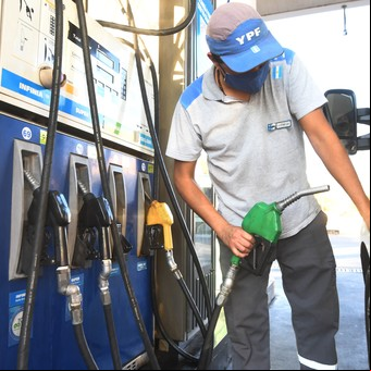 Aumento de la nafta: 5 apps para cargar más barato y controlar el gasto de combustible