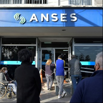 Jubilación anticipada: quiénes pueden retirarse hasta 5 años antes y qué exige la ANSES