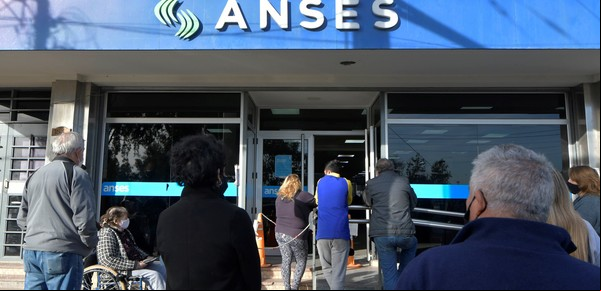 Aguinaldo, salarios con aumento y bono: cuánto cobrarán los jubilados en diciembre