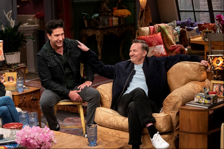 David Schwimmer y Matthew Perry en el especial de "Friends". Terence Patrick/HBO Max via AP