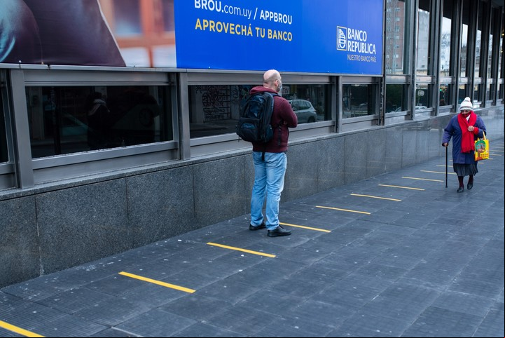 En Uruguay no existen restricciones por ser extranjero para la apertura de una cuenta bancaria. Foto: Bloomberg