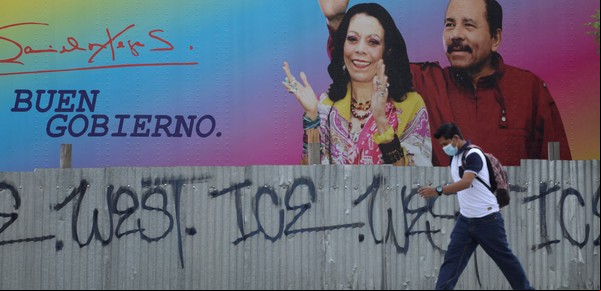 La ola de arrestos en Nicaragua empuja al exilio a opositores y profesionales