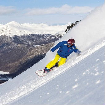 Temporada de nieve 2021: cuánto cuesta esquiar y cuáles son las novedades de los centros