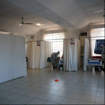 Cuánto crece el riesgo de morir por COVID-19 en los pacientes con VIH