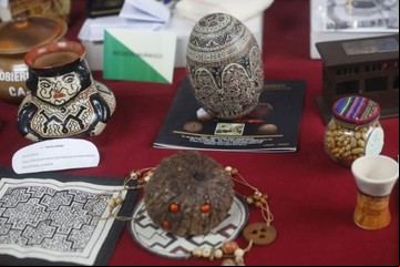 Los 48 objetos que contiene la cápsula del tiempo que será abierta en 2121