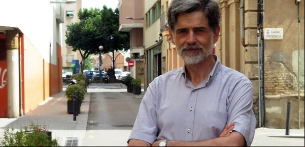 Es médico referente en crianza respetuosa y advierte cuáles son los mayores errores de los padres