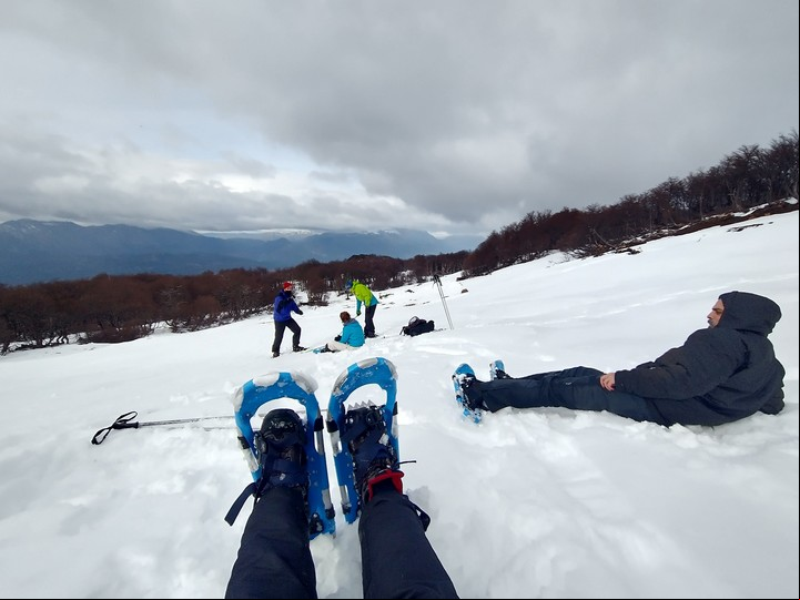 Una caminata con raquetas en Cerro Perito Moreno, un centro de esquí en pleno plan de desarrollo. Foto Viajes