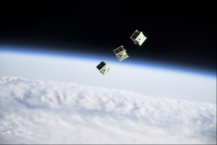 Los nanosatélites que se desarrollarán para el proytecto son cubos de 10 centímetros de lado.