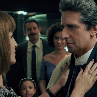 En pleno año electoral, El Reino desnuda en Netflix la mugre política