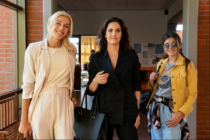 "Pequeñas Victorias", con Julieta Díaz, Mariana Genesio y Natalie Pérez.