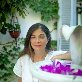 Carla Orsini: "Nos hicieron creer que necesitamos manuales para criar"