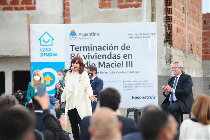 Cristina Kirchner cargó contra la oposición en un acto en Avellaneda junto a Alberto Fernández. Foto Germán García Adrasti.