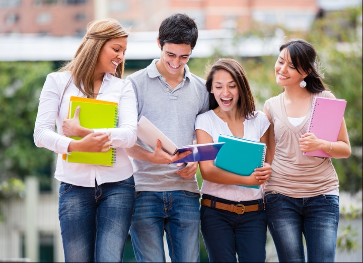 Las becas permiten estudiar inglés de forma presencial en EE.UU. Foto: Shutterstock.