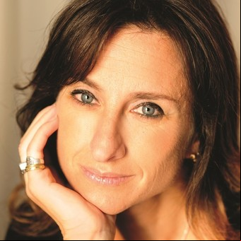 Misterios y engaños de tres familias atravesadas por la Guerra Civil Española: lo nuevo de Gabriela Exilart