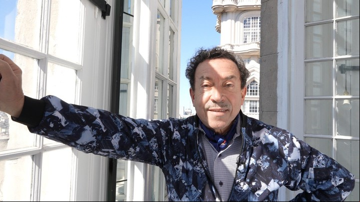 Pachano vuelve a la Tv, pero desde su lugar de arquitecto y presentador.