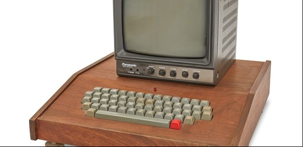 Subastan una Apple-1, construida a mano por Steve Jobs: en cuánto podría venderse