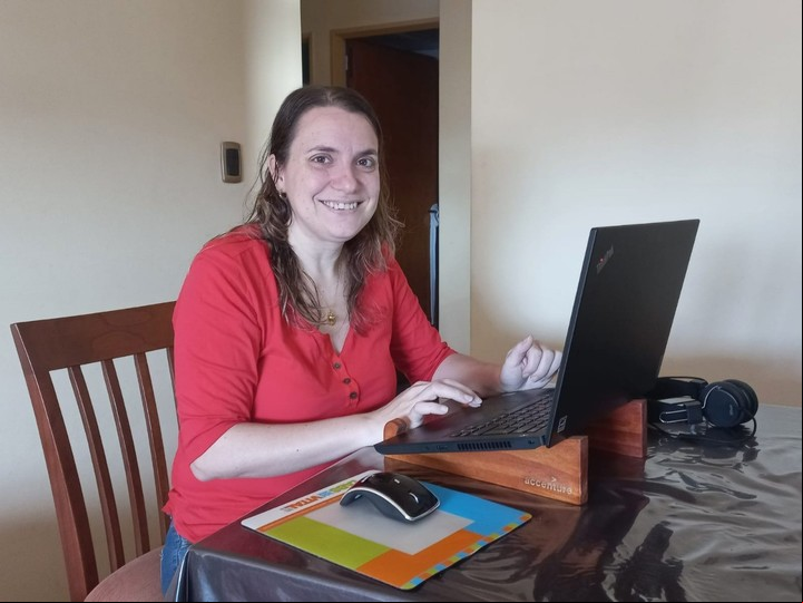 Julieta Falcone renunció a un trabajo estable para buscar una mayor flexibilidad de horarios y aprovechar la capacitación constante. Foto: Archivo.
