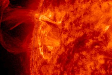 Expertos no descartan que una tormenta solar provoque "un apagón de Internet"