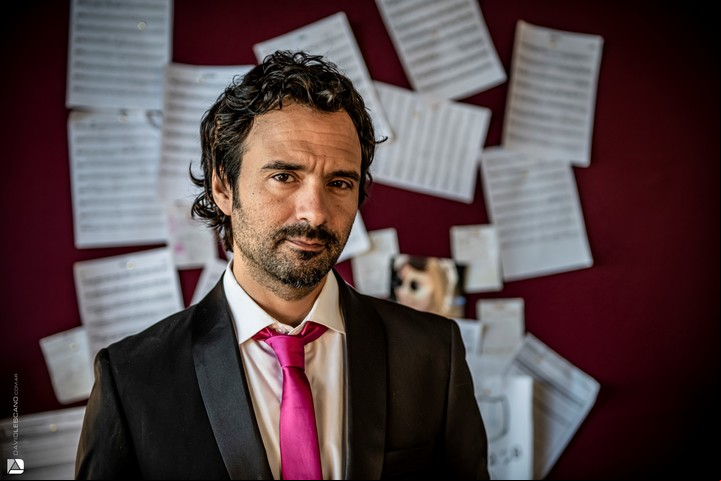 Nico Sorín viene de presentar en sociedad su proyecto solista Solo No. 1 y ahora vuelve a Niceto con una formación con la que recrea la propuesta del Octeto Electrónico de Ástor Piazzolla. Foto Gentileza Prensa