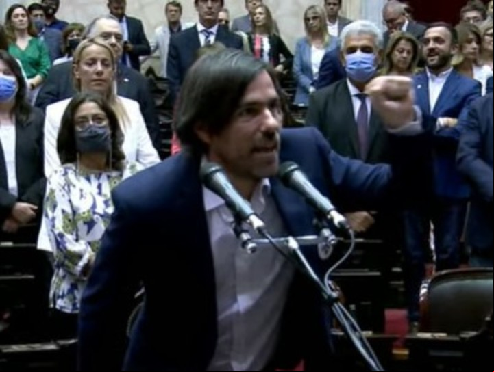 Nicolás del Caño jura en Diputados.