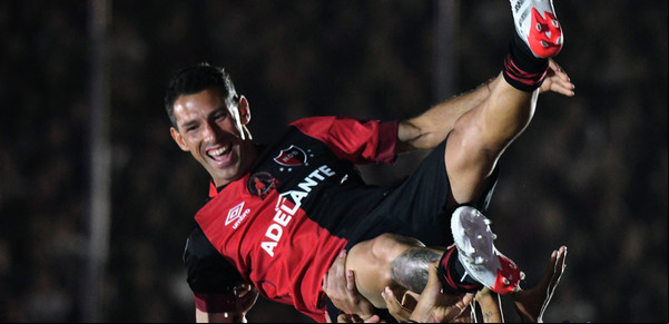 La emotiva despedida de Newell's a Maxi Rodríguez, su mejor jugador en dos décadas