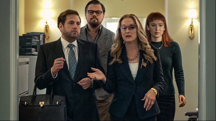 Jonah Hill, DiCaprio, Streep y Jennifer Lawrence, en la Casa Blanca. Muchos diálogos y situaciones fueorn improvisados. Foto Netflix