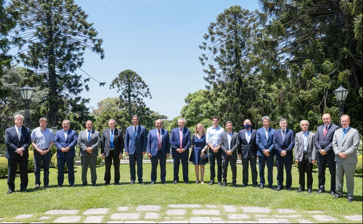 El presidente Alberto Fernández se reunirá el lunes con los gobernadores para la firma del consenso fiscal.