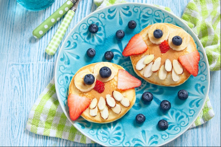 El 80% de la población argentina consume alimentos entre comidas, según CESNI. Foto: ilustración Shutterstock.