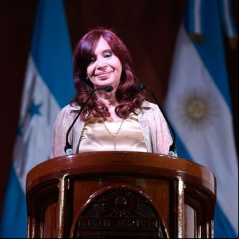 Bodas de sangre, la Corte y la presión constante de Cristina