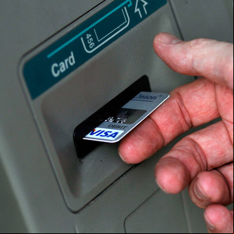 Cajeros automáticos: por qué podrían retener tu tarjeta y cómo recuperarla sin riesgos