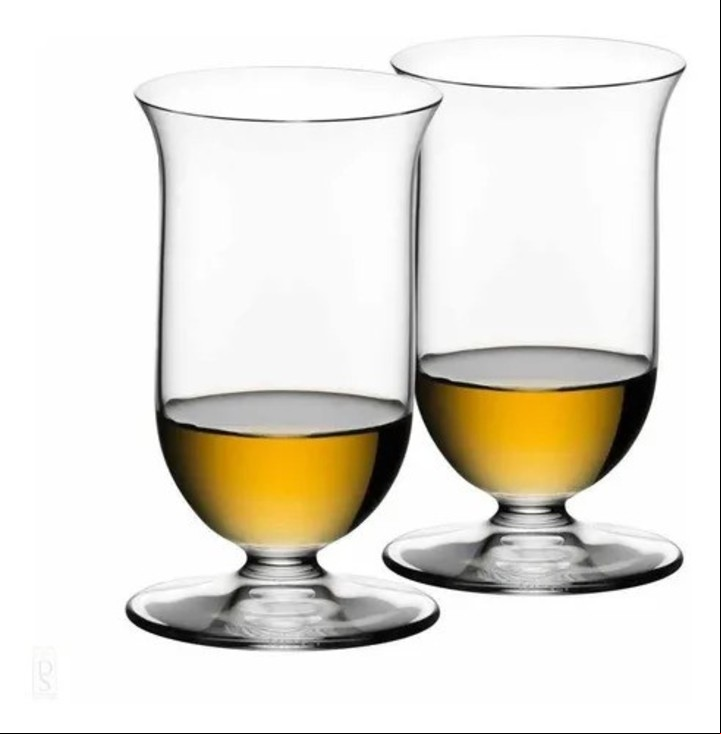 Las paredes de los  vasos de la marca Riedel se abren ligeramente en la parte superior.