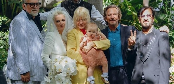 Se casó el hijo de Ringo Starr y los padrinos de boda fue Eddie Vedder y Johnny Marr