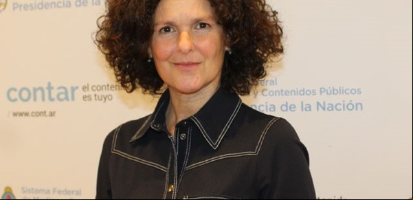 Gabriela Ricardes asume como directora del Complejo Teatral de Buenos Aires