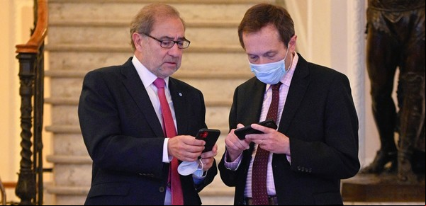 Controlar las redes y fracasar en el intento