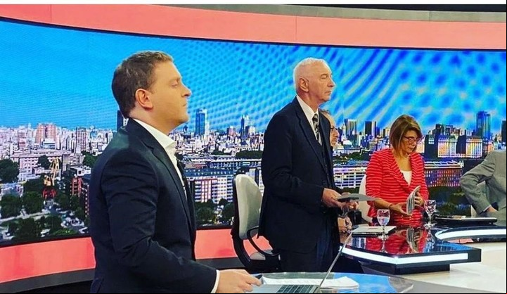 Jonatan Viale y su padre Mauro: distintos estilos y la misma pasión por la tele. Foto Instagram.