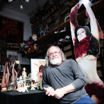 "Museo Erótico de la Ciudad", la locura secreta de un vecino de Flores