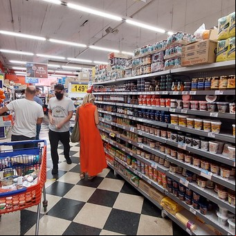 Los 7 trucos que usan los comercios para que compres más de lo necesario: cómo detectarlos
