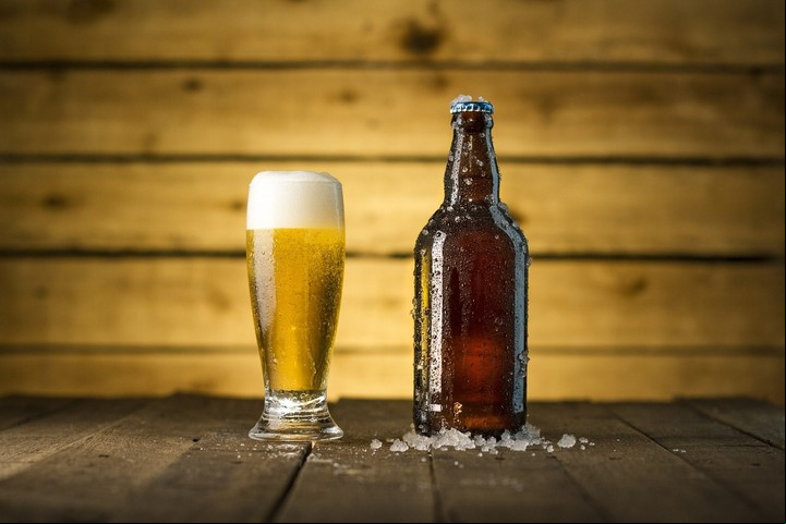 Bebidas alcohálicas, ni antes ni después del deporte.