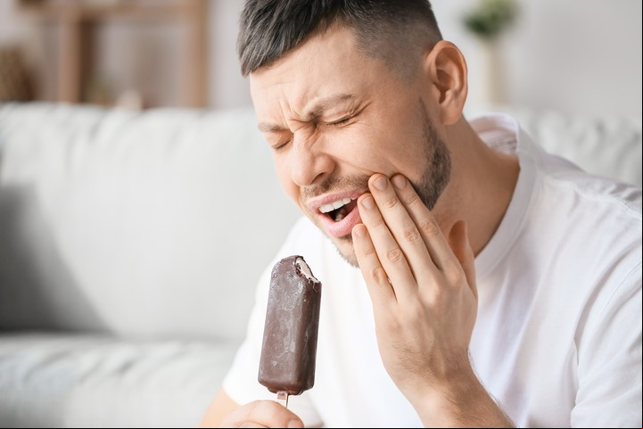Para la gingivitis también recomiendan el uso del árnica. Foto: Shutterstock