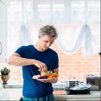 Cómo prevenir un ACV: armar el "plato ideal", poner un "día D" y otros 5 consejos útiles