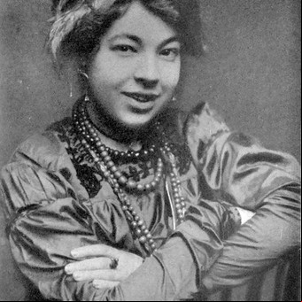 La historia oculta de Pamela Colman Smith, la gran artista olvidada del tarot