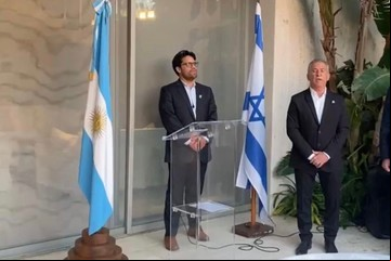 El Gobierno sacó a Sergio Urribarri de la embajada en Israel