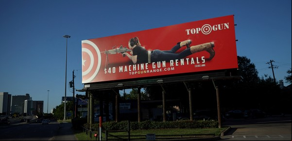 "Ametralladoras a US$ 40 dólares" y "16 hectáreas de armas": la Asociación Nacional del Rifle abrió su convención en Texas