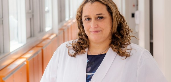 Cómo es la investigación sobre el cáncer por el que reconocieron a una científica de Quilmes