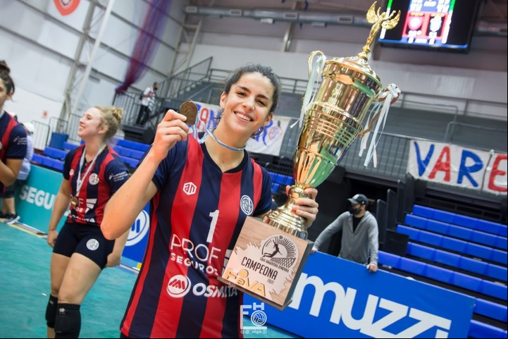 Martina Guastavino (26) fue campeona con San Lorenzo y sueña con ser olímpica con Las Panteras. Foto: Esteban Hidalgo (@_ehph)