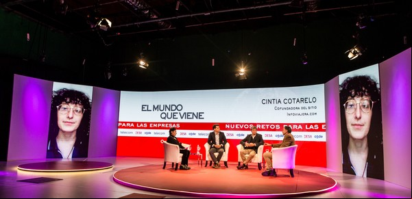 Nómades digitales, un debate sobre los que viajan y trabajan al mismo tiempo