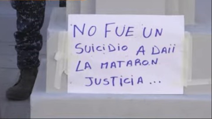 Familias y amigos no creen la versión policial de que Daiana se suicidó. Foto: Captura